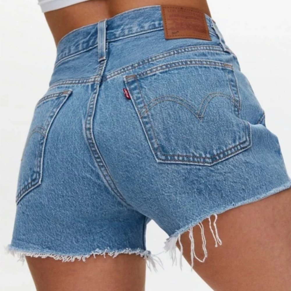 NEW Levi's 501 Cutoff Shorts Button Fly Size 30 Waist